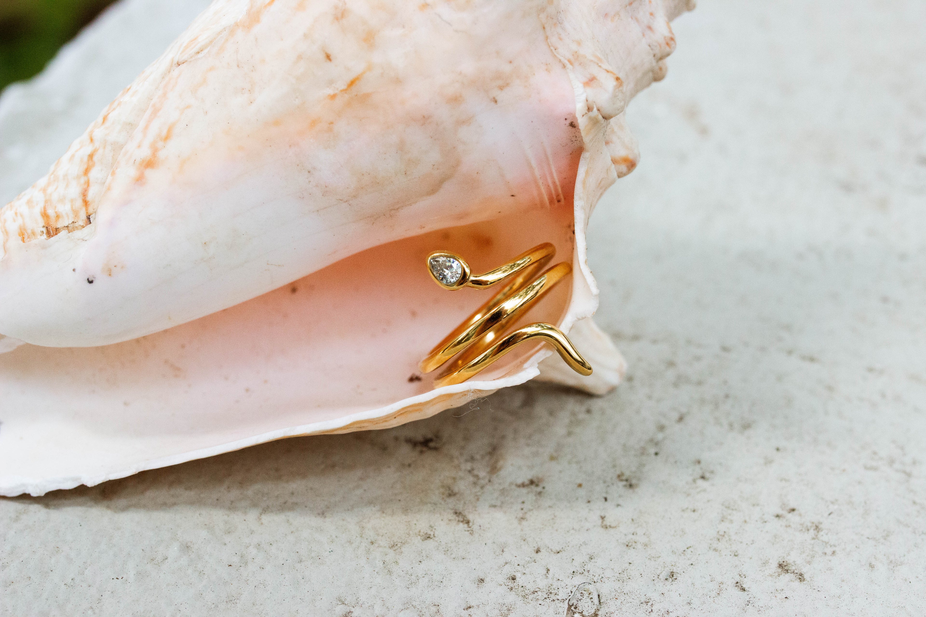 Aurelia Coil Ring
